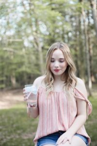 Peach Could Shoulder Tank-Top | Coffee With Summer